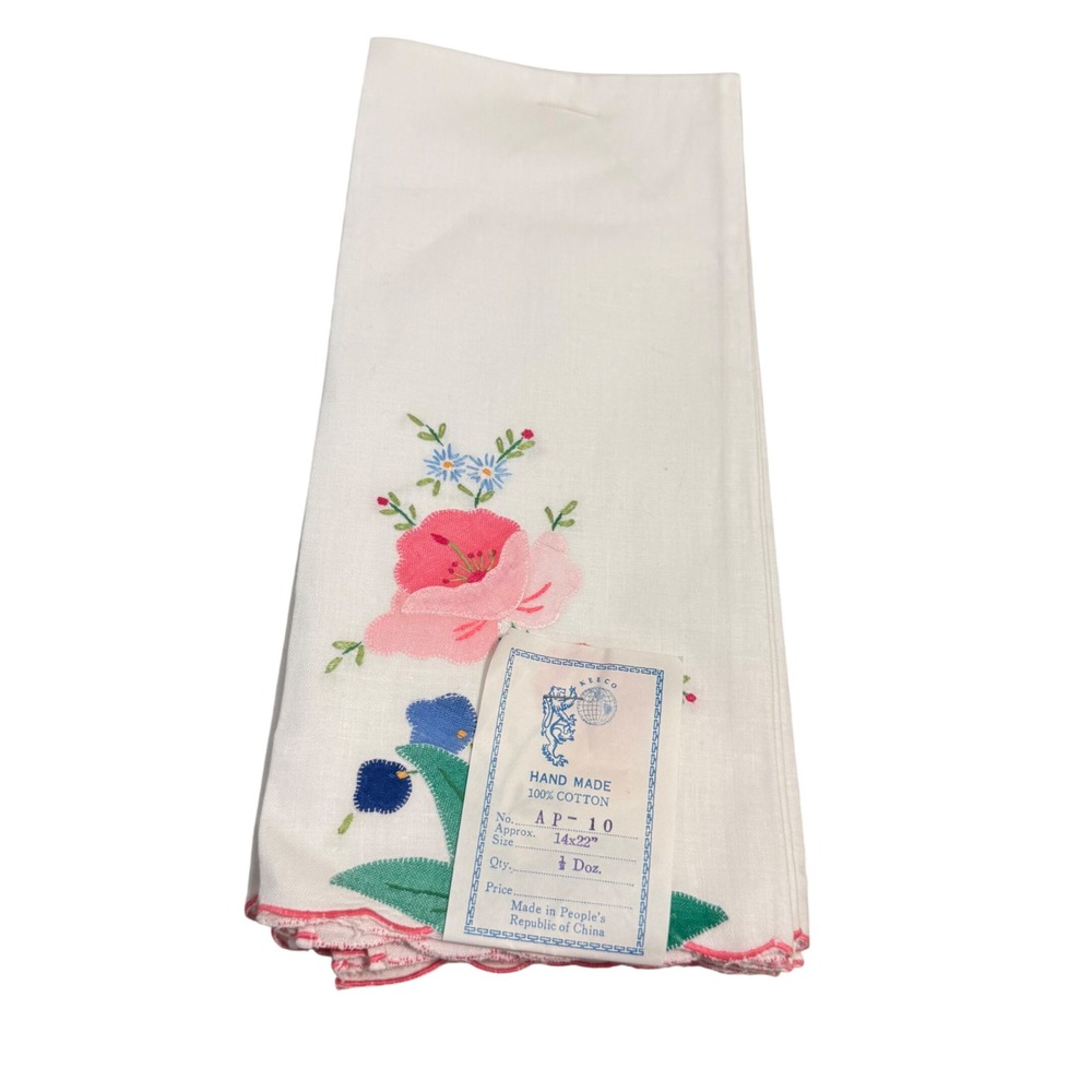 Vintage NOS KEECO Handmade Floral Appliqué‎ Guest Towels - Set of 6 Cottage Core